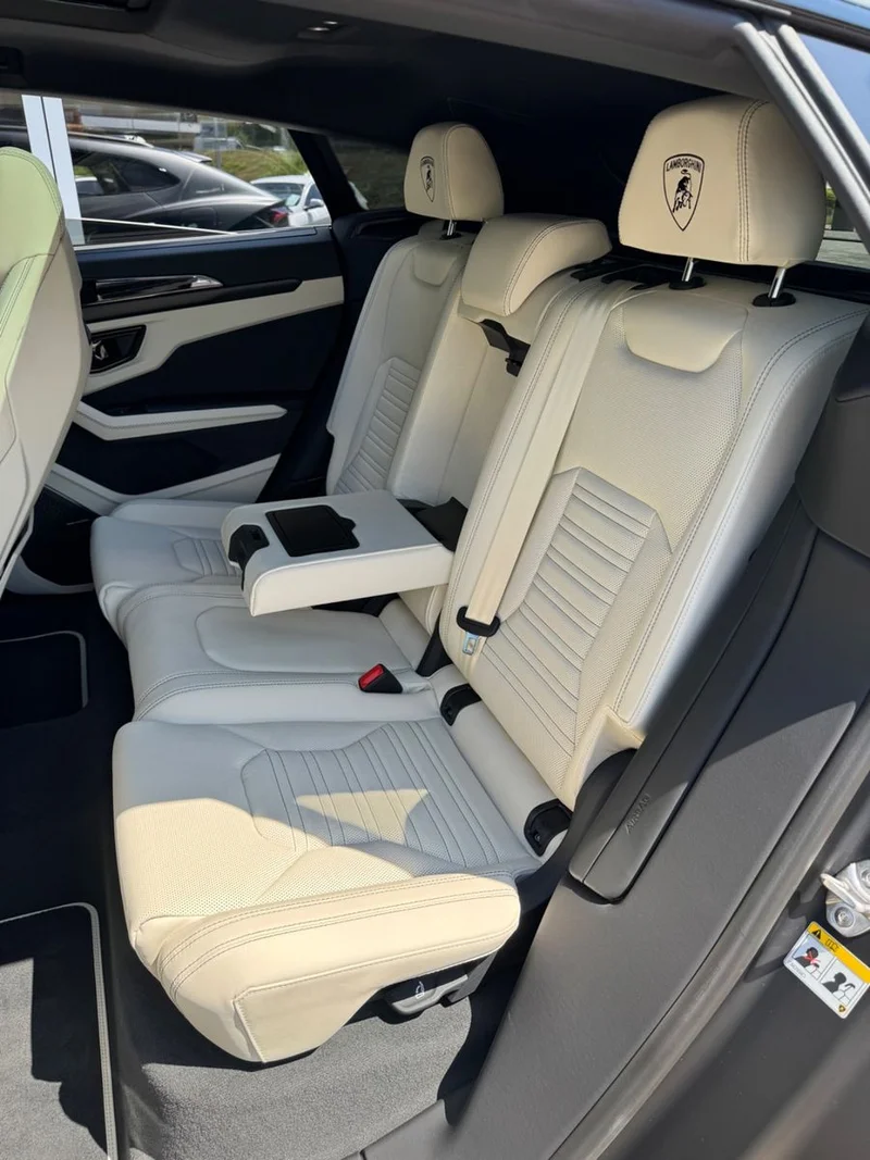 Lamborghini Urus – 38
