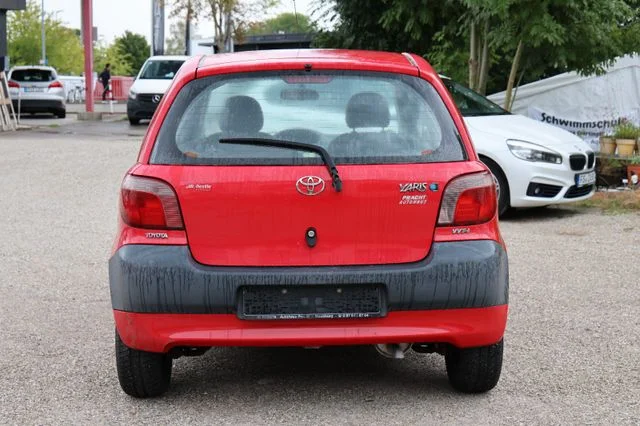 TOYOTA Yaris – 4