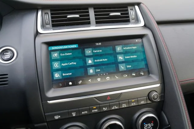 JAGUAR E-Pace – 22