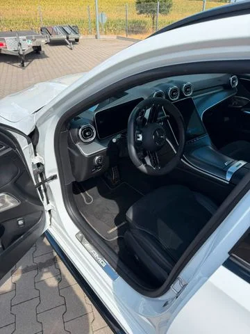 Mercedes-Benz C 43 AMG – 6