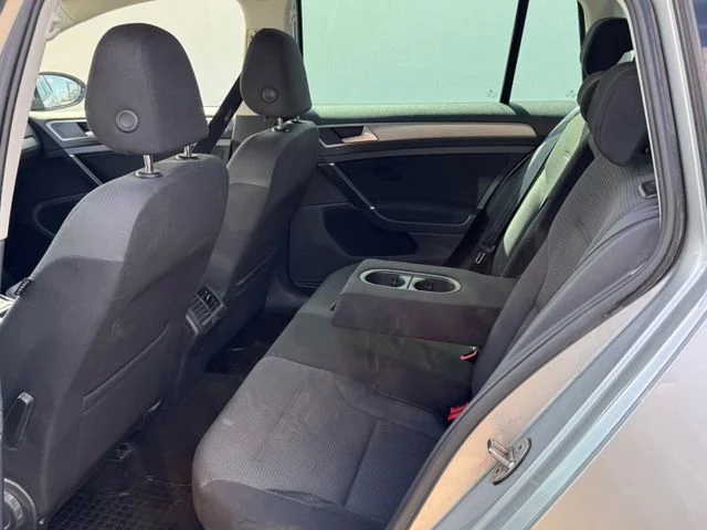 Volkswagen Golf – 10