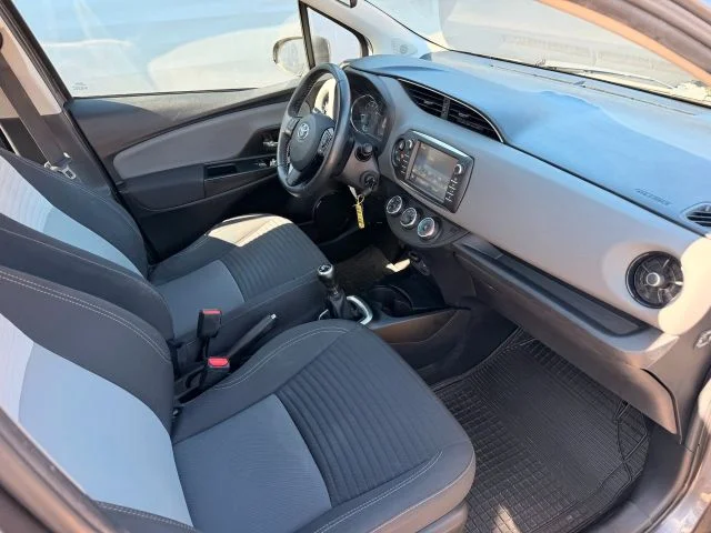 Toyota Yaris III (2011-) – 10