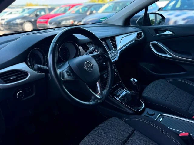 Opel Astra – 9