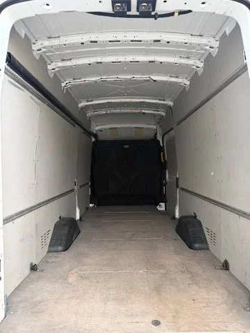Ford Transit – 14