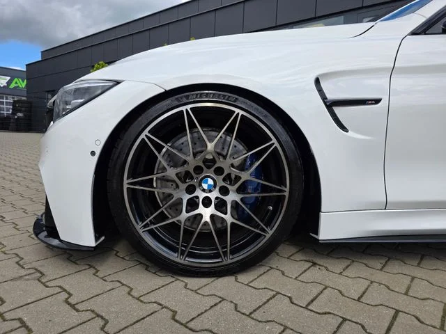BMW M4 – 12