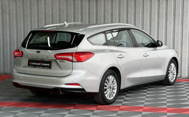 Ford Focus – 7