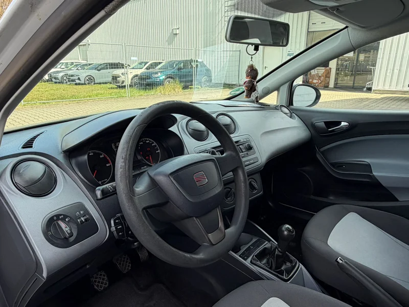 Seat Ibiza – 12