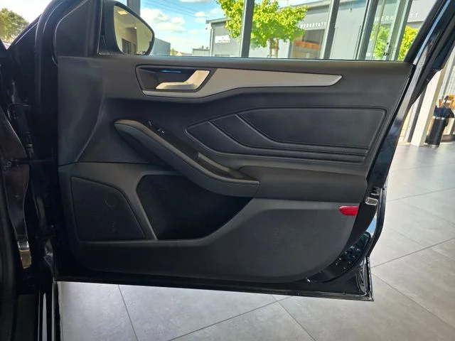 Ford Focus – 25