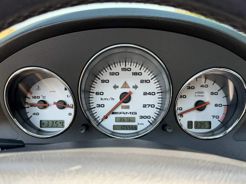 Mercedes-Benz SLK 32 AMG – 25