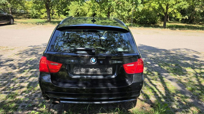 BMW 3 Series E90 (2005-2012) – 4