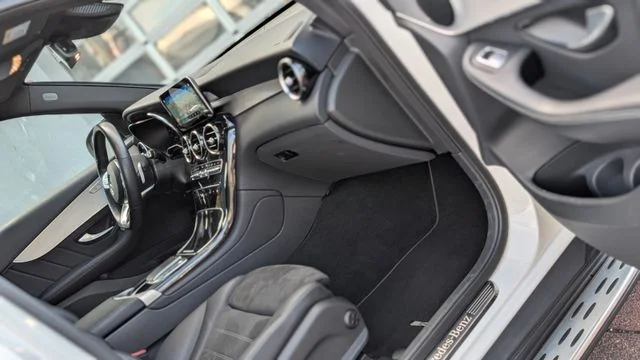 MERCEDES-BENZ GLC 300 – 31