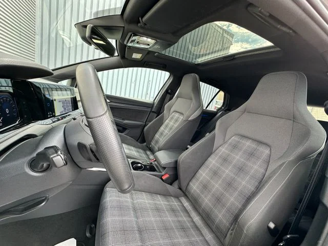 VW Golf – 10