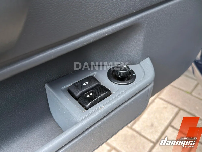 Renault Clio – 22