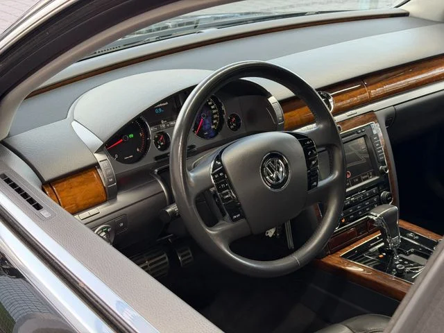 Volkswagen Phaeton – 19