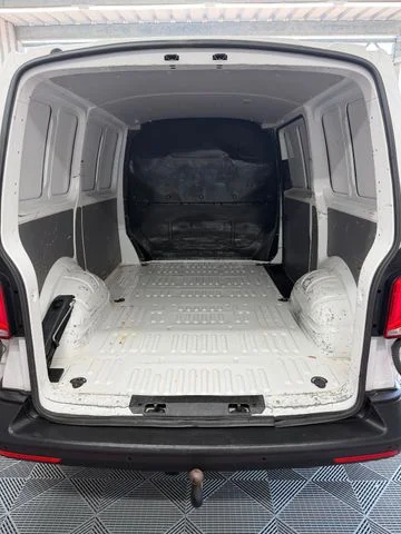 Volkswagen T6 Transporter – 13