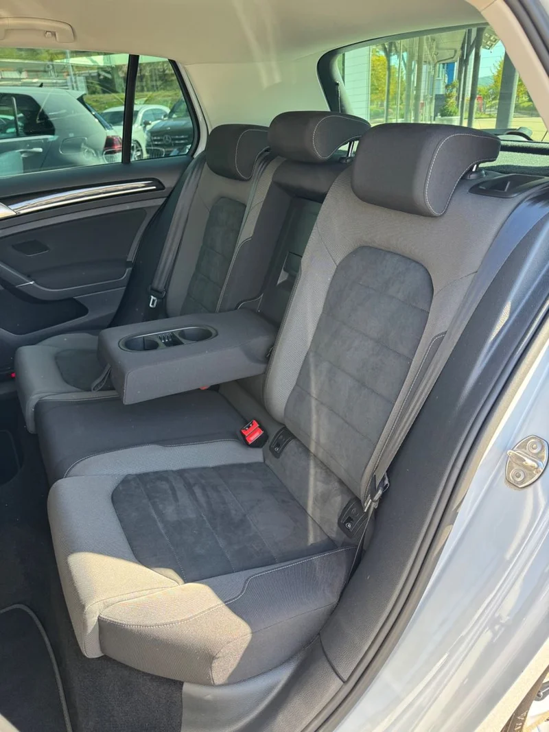 Volkswagen Golf – 14