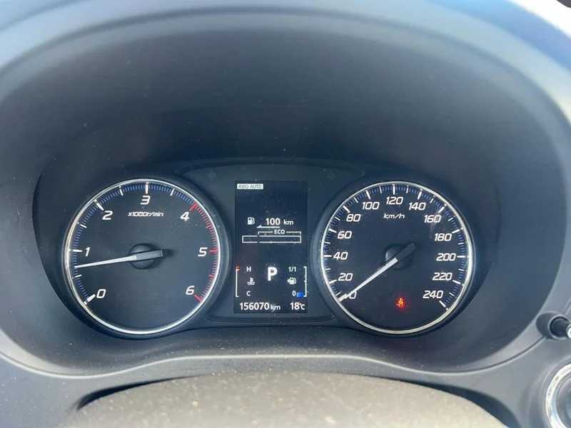 Mitsubishi Outlander – 12