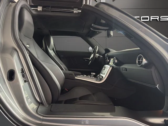 Mercedes-Benz SLS AMG – 10