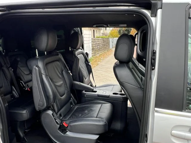 Mercedes-Benz V 220 – 13