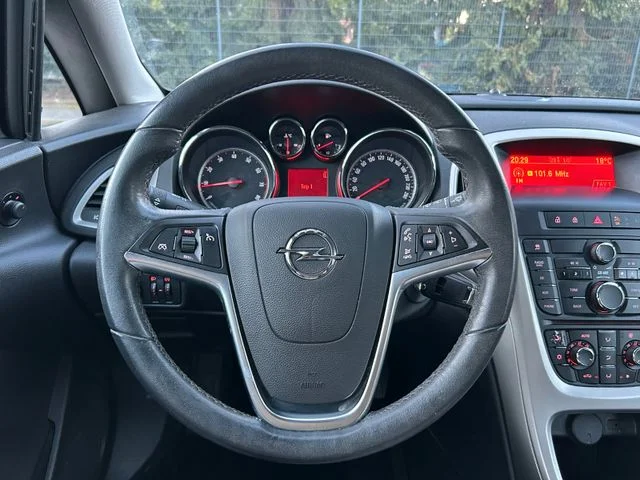 Opel Astra – 14