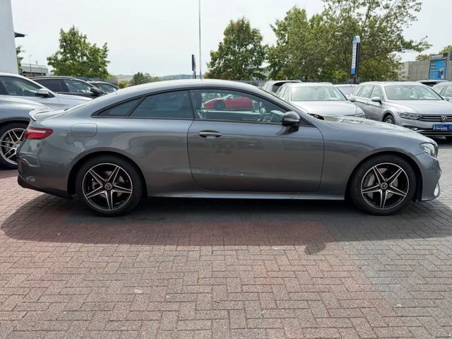 Mercedes-Benz E 300 – 6