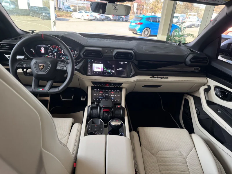 Lamborghini Urus – 32
