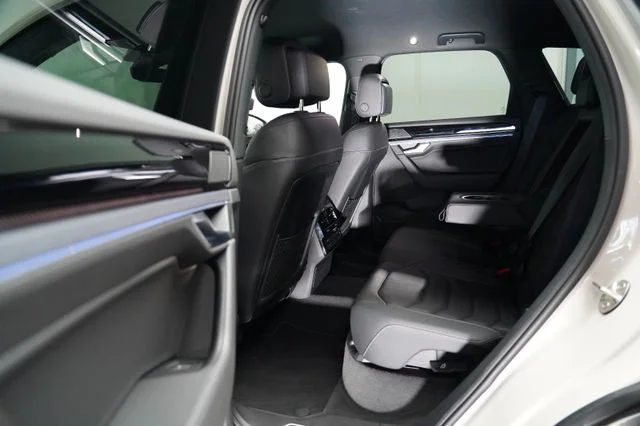 VW Touareg – 19