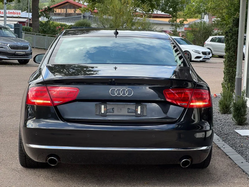 Audi A8 – 17