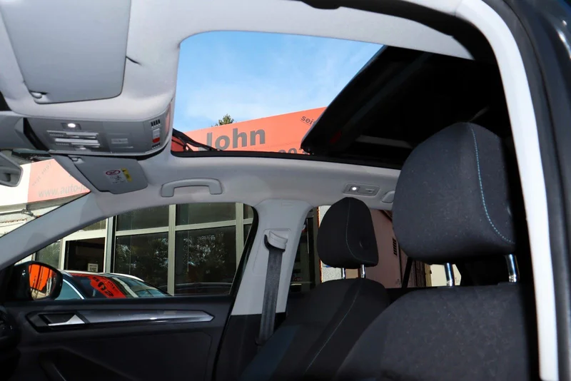 Volkswagen T-Roc – 32
