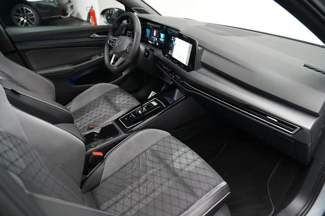VW Golf – 41