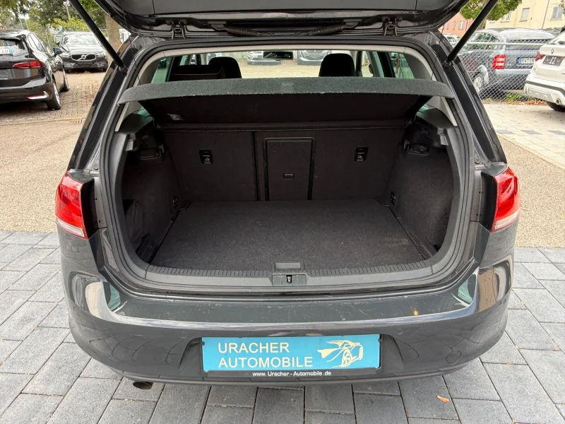 Volkswagen Golf – 22