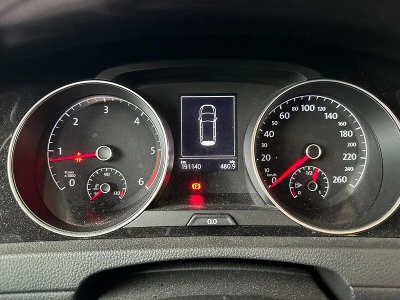 Volkswagen Golf – 9