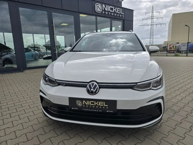 Volkswagen Golf – 12