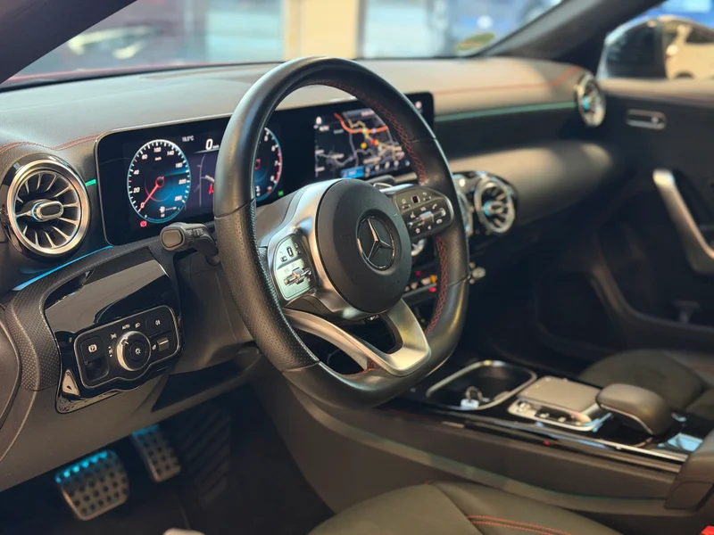 Mercedes-Benz CLA 220 – 21