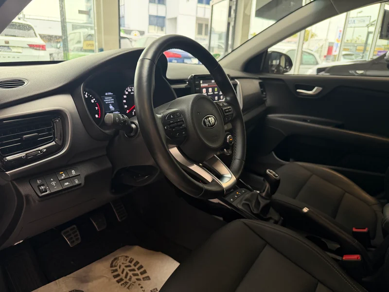 Kia Stonic – 24