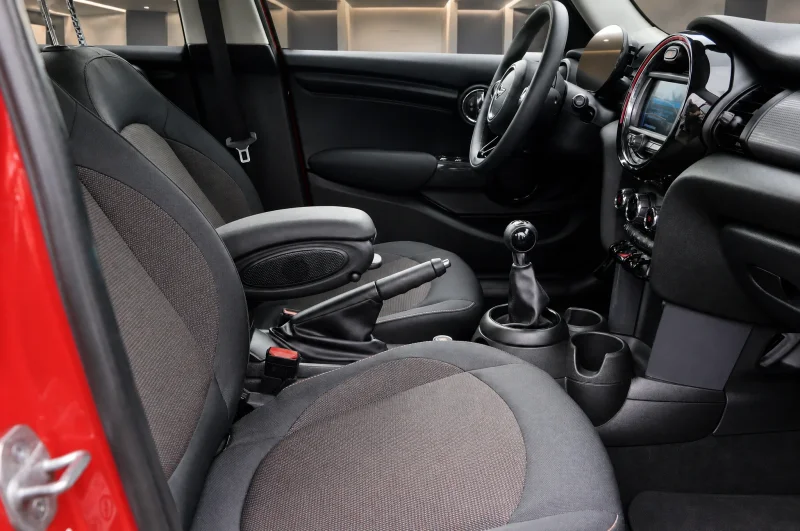 Mini COOPER – 13
