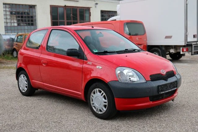 TOYOTA Yaris – 7
