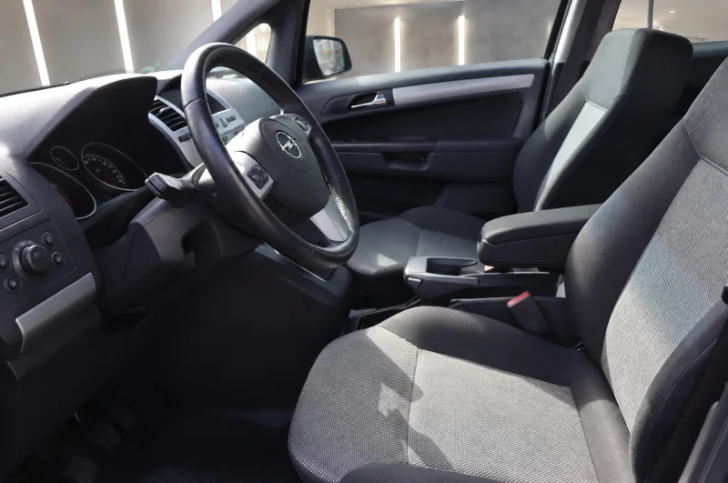 Opel Zafira – 9