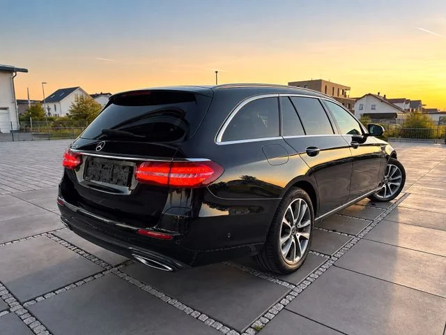 Mercedes-Benz E 300 – 4