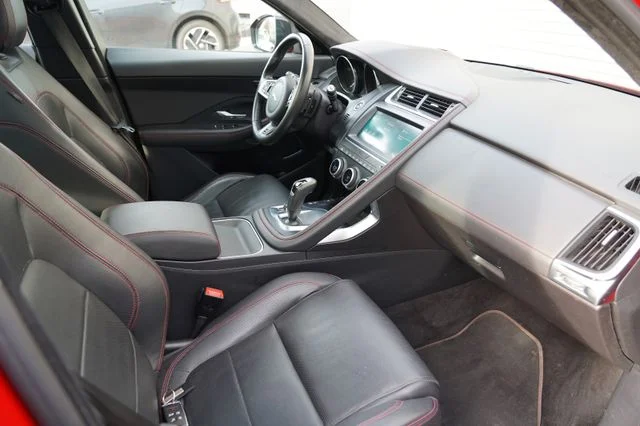 JAGUAR E-Pace – 24