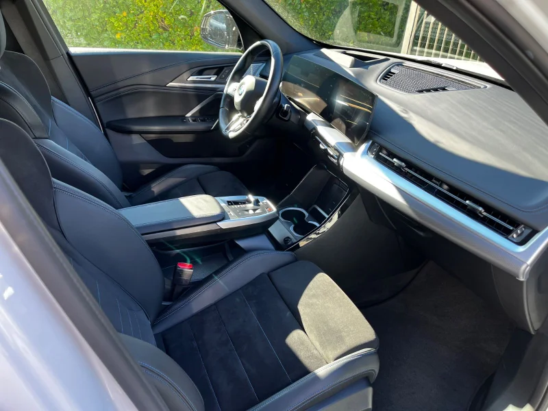 BMW iX1 – 13