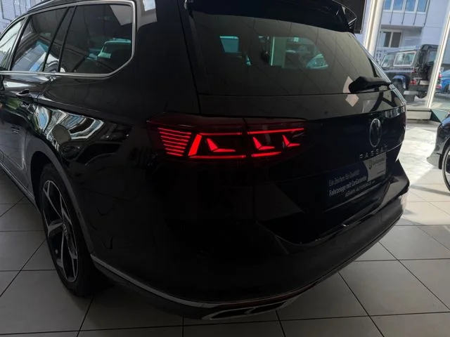 Volkswagen Passat Variant – 10
