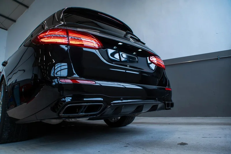 Mercedes-Benz E 63 AMG – 7