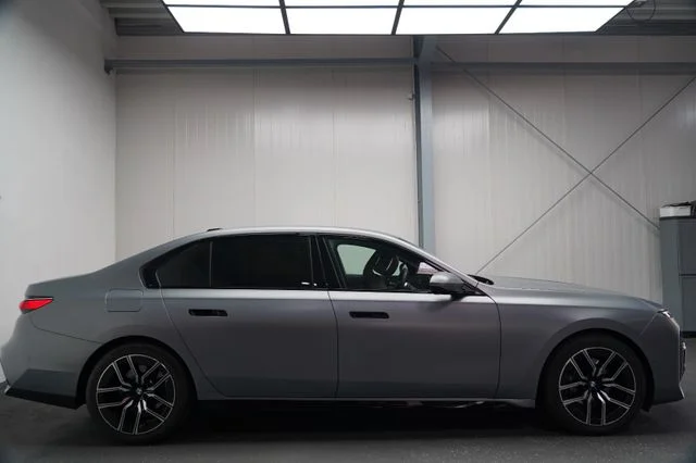 BMW 740 – 3