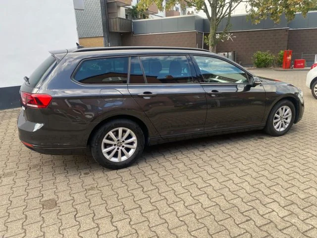 VW Passat Variant – 6