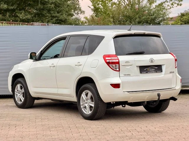 Toyota RAV 4 – 11