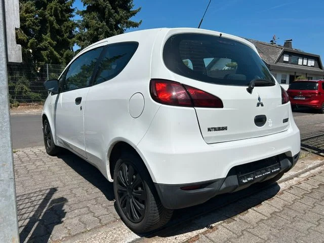 Mitsubishi Colt – 8