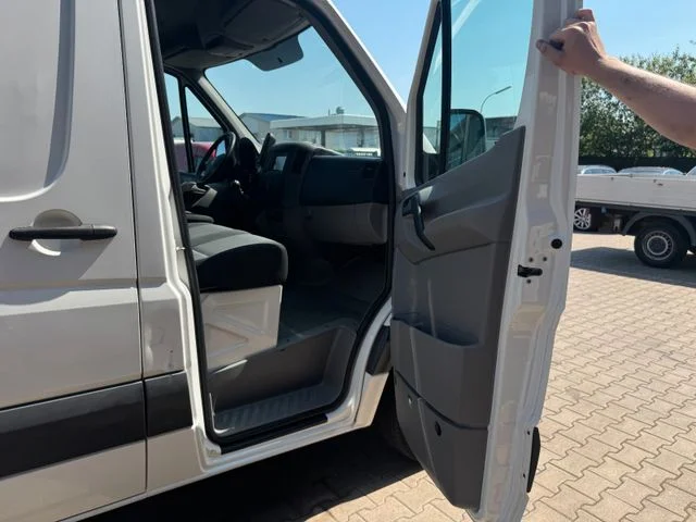 VW Crafter Kasten 35 mittel L2H2 Hochdach 1HAND – 17