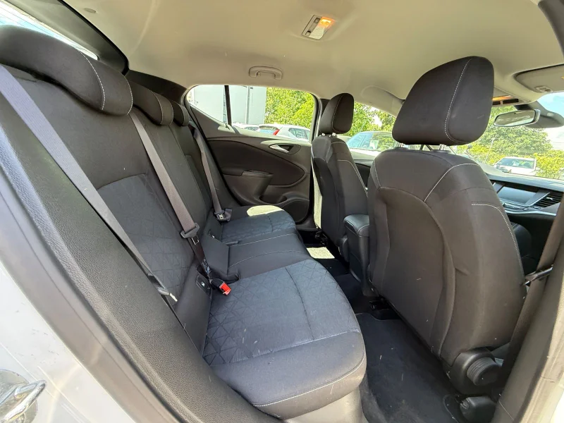 Opel Astra – 14