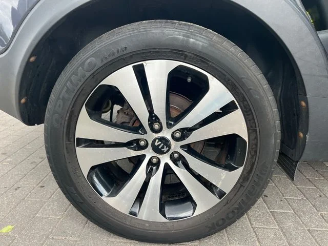 Kia Sportage – 13